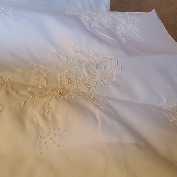 Cinderella Couture Forma Ivory Dress - Picture 3 of 8